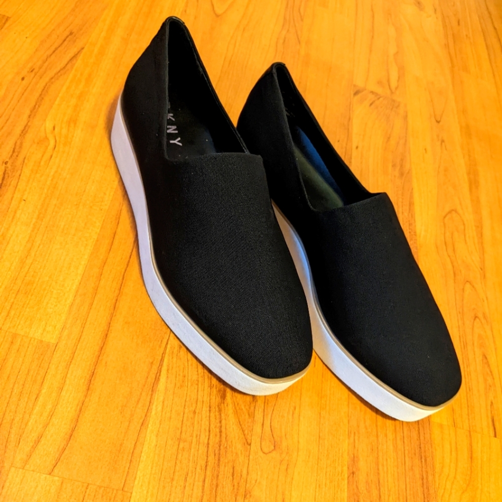 DKNY platform shoes Sz 7.5